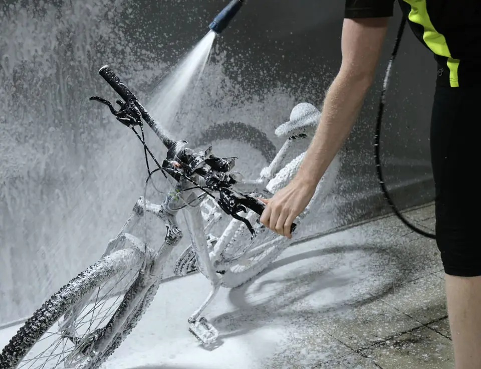 Cycle washing e parking indoor